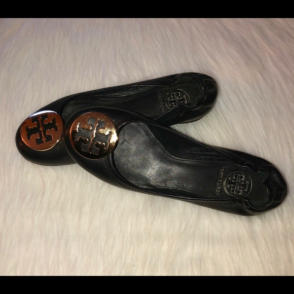 Tory Burch”Revo”Black Leather Flat,Size-6 - Picture 2 of 6